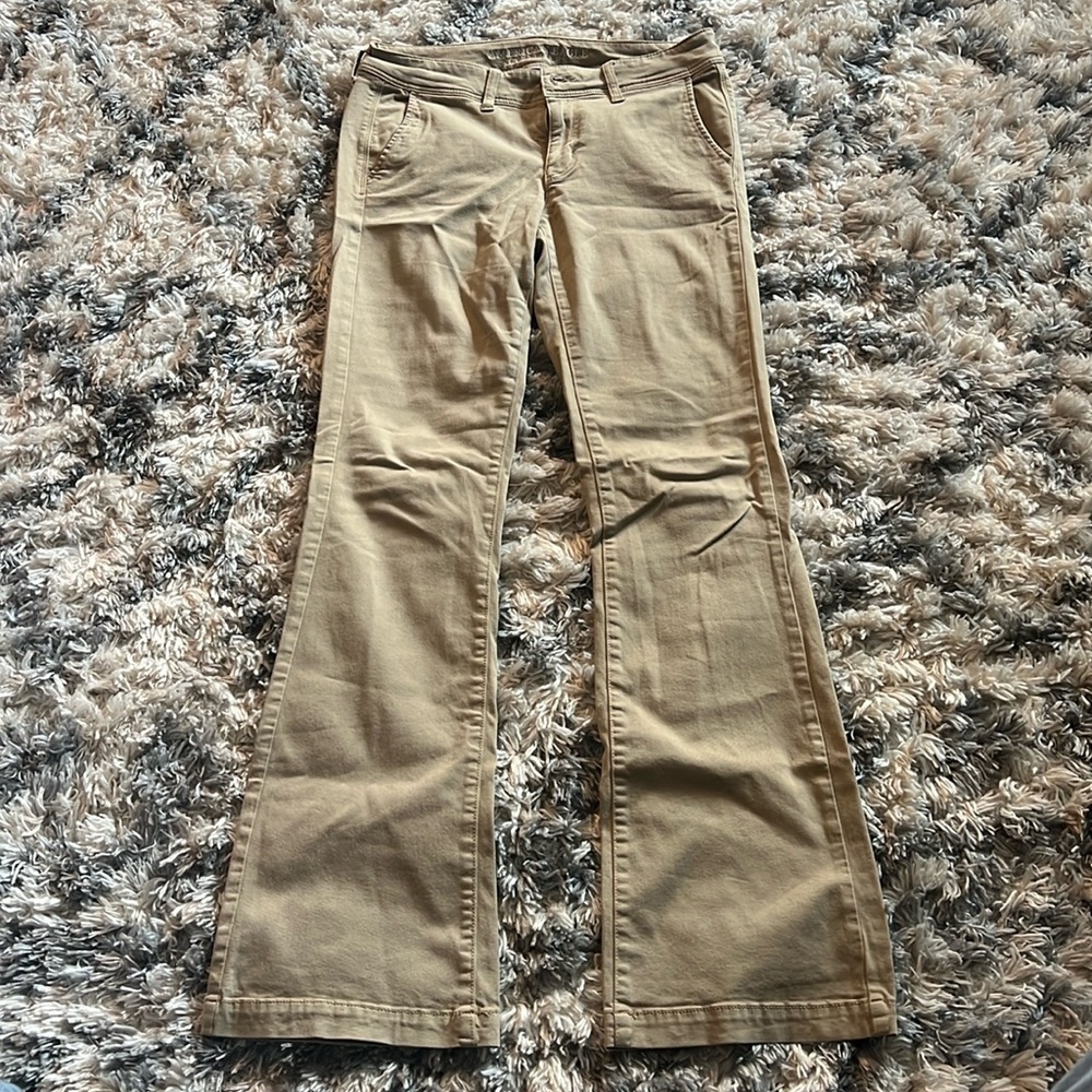 American eagle khaki pant
